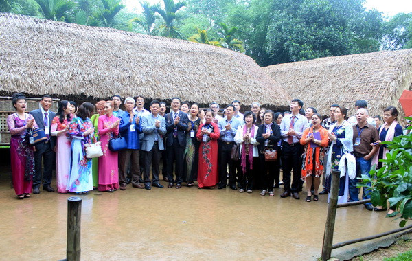 Chỉ thị về công tác người Việt Nam ở nước ngoài trong tình hình mới ảnh 1