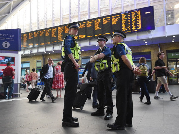 Anh truy lùng mạng lưới khủng bố tình nghi liên quan vụ Manchester ảnh 1