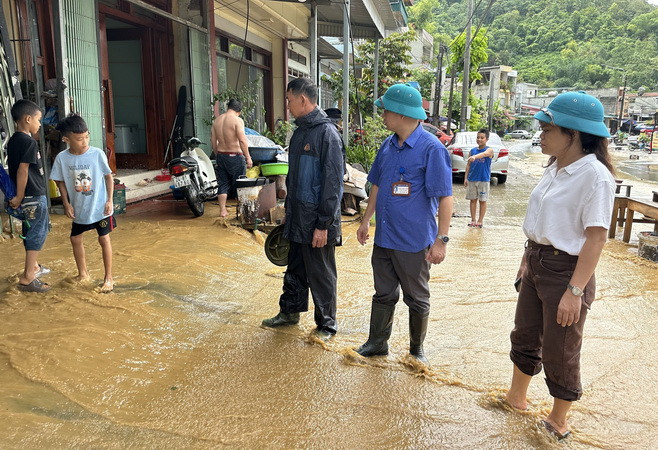 Lào Cai: Khắc phục hậu quả thiên tai, sự cố vỡ cống hồ thải quặng đuôi ảnh 1