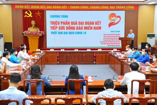 Để “Triệu phần quà Đại đoàn kết” kịp thời đến tay đồng bào miền Nam ảnh 2