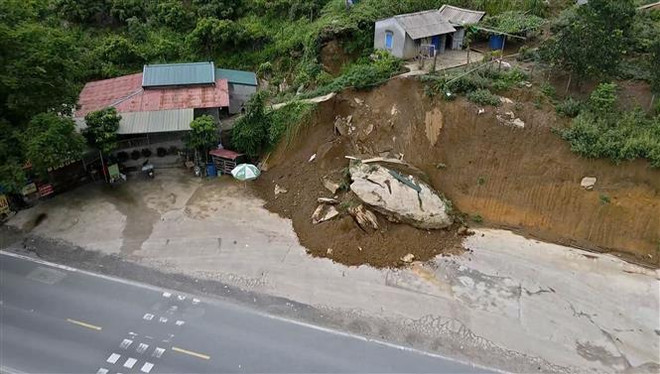 Vụ dân tự ý san gạt dốc Cun: Chưa kịp giải quyết đã xảy ra sạt lở ảnh 3
