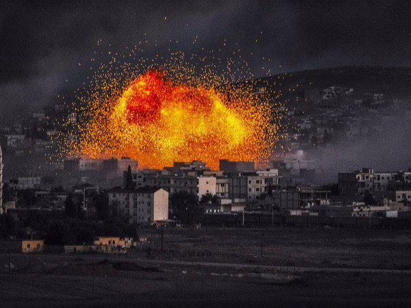 Mỹ: Thị trấn Kobane của Syria không còn trên bờ vực thất thủ ảnh 1