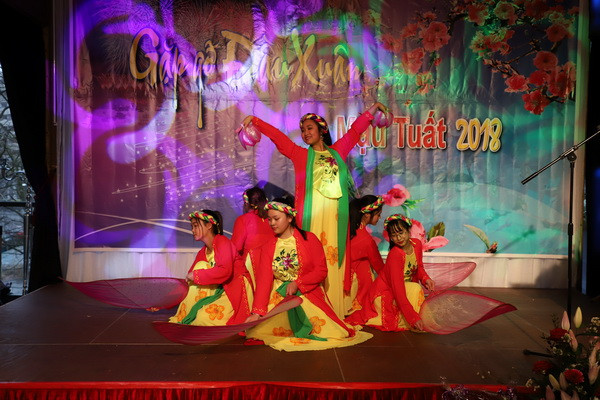 Hướng tới việc thành lập Hiệp hội người Việt tại Đức ảnh 3