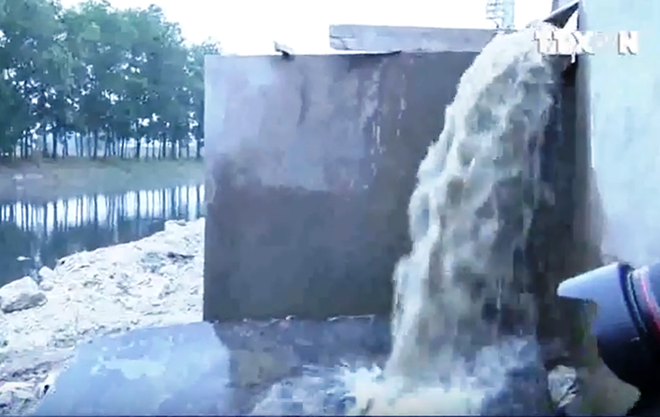 Doanh nghiệp xả thải gây ô nhiễm kênh thủy lợi Bắc Hưng Hải ảnh 1