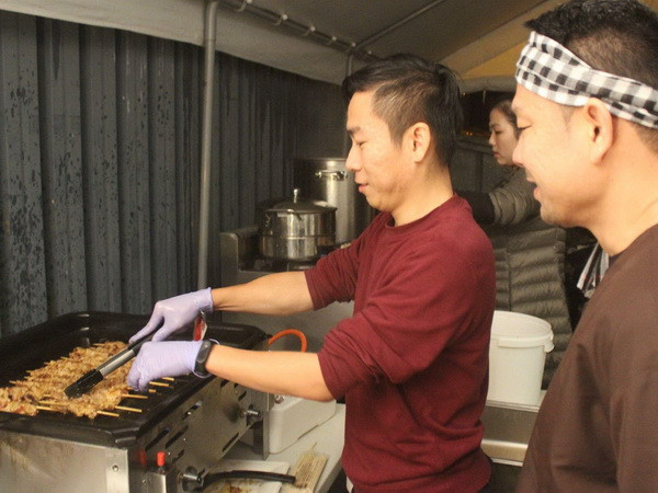 Góc Việt nhỏ đem hương vị món ăn Việt đến với bạn bè Hà Lan ảnh 3