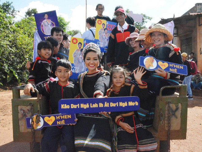 Hoa hậu Hoàn vũ H’Hen Niê - bông hoa tỏa hương từ đại ngàn ảnh 3