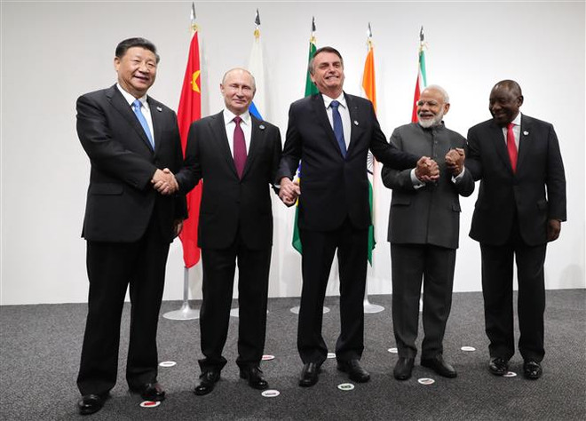 Về cán cân quan hệ kinh tế-chính trị trong khối BRICS ảnh 1