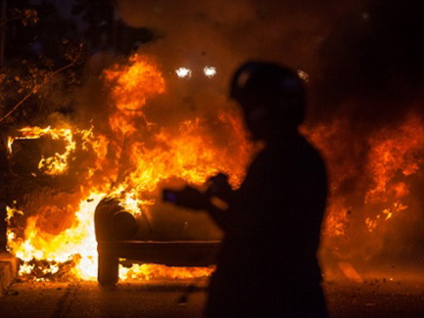 Biểu tình tiếp diễn ở Brazil trước thềm khai mạc World Cup ảnh 1