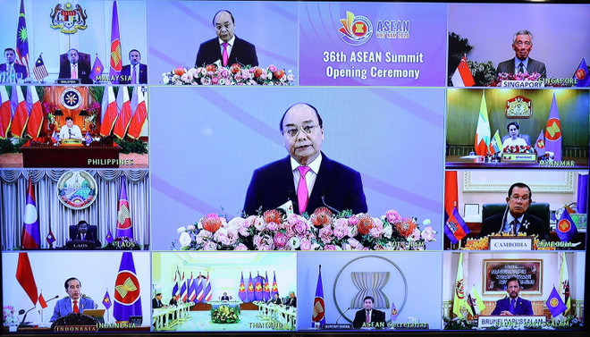 Thủ tướng Nguyễn Xuân Phúc, Chủ tịch ASEAN 2020 phát biểu khai mạc Hội nghị Cấp cao ASEAN lần thứ 36. (Ảnh: Thống Nhất/TTXVN) Khẳng định bản lĩnh của một Cộng đồng ASEAN ngày càng trưởng thành ảnh 1