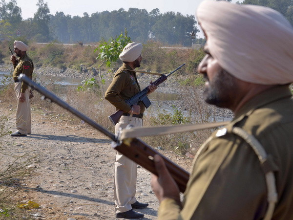 Ấn Độ: Thủ phạm tấn công căn cứ Pathankot sẽ phải chịu “đau đớn” ảnh 1