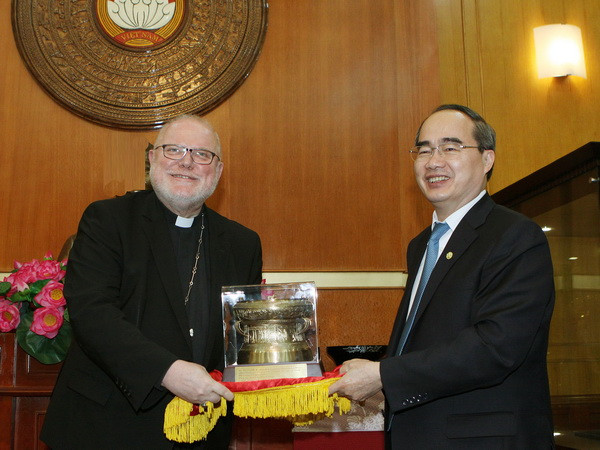 Ông Nguyễn Thiện Nhân tiếp Chủ tịch Hội đồng Giám mục Đức ảnh 1