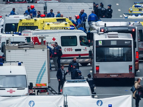 Đường dây nóng nhận yêu cầu khẩn cấp của công dân Việt tại Bỉ ảnh 1