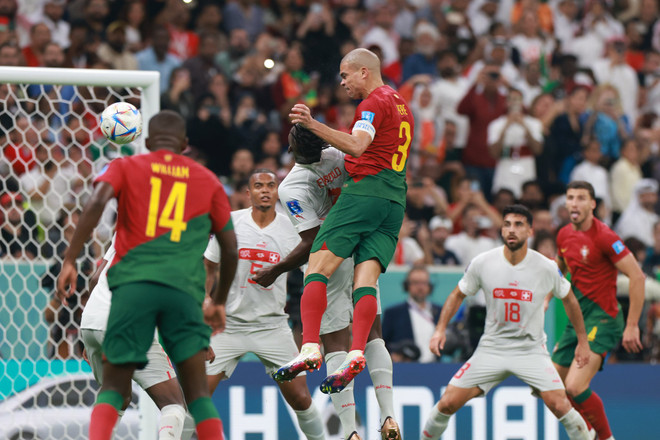 World Cup 2022: Đội hình xuất sắc nhất vòng tứ kết ở từng vị trí ảnh 1