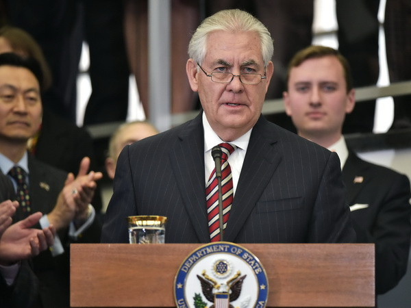 Những người có thị thực hợp lệ vẫn được nhập cảnh vào Mỹ ảnh 1