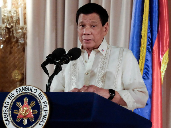Tổng thống Philippines rút khỏi hòa đàm với lực lượng nổi dậy ảnh 1