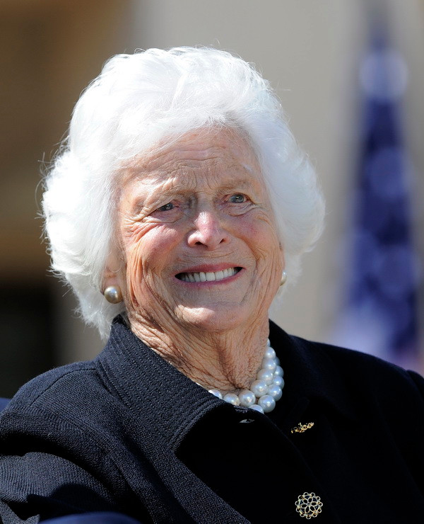 Cựu đệ nhất phu nhân Mỹ Barbara Bush tại một sự kiện ở Dallas, Texas ngày 25/4/2013. (Nguồn: AFP/TTXVN) Cựu đệ nhất phu nhân Mỹ Barbara Bush qua đời ở tuổi 92 ảnh 2