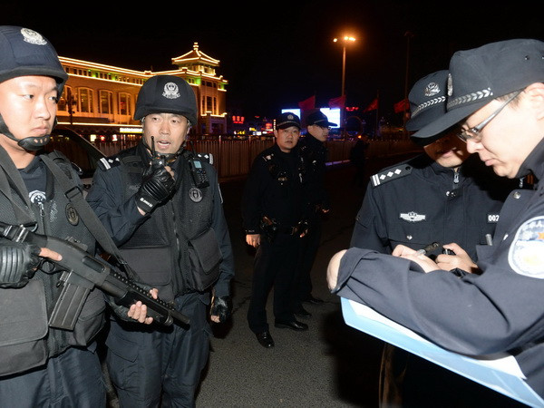 Thành phố Bắc Kinh tăng cường diễn tập chống khủng bố ảnh 1