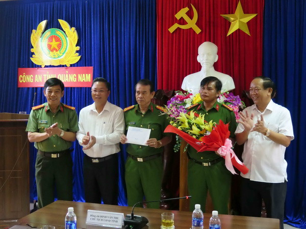 Thêm 5 đối tượng ra đầu thú vụ phá rừng pơmu tại Nam Giang ảnh 1