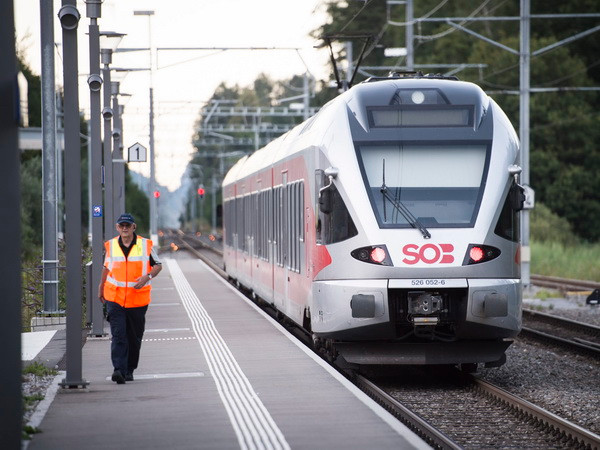 Tấn công bằng dao trên tàu hỏa tại Thụy Sĩ, 6 người bị thương ảnh 1