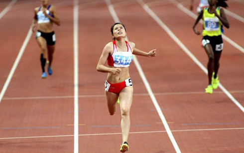Olympic: Nguyễn Thị Huyền chỉ xếp hạng 43 ở đường chạy 400m ảnh 1