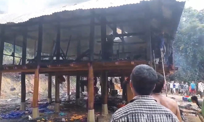 Hỏa hoạn thiêu rụi toàn bộ căn nhà sàn mới xây tại Điện Biên ảnh 1