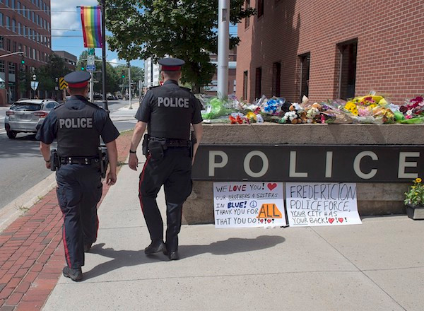 Vụ xả súng tại Canada: Thủ phạm đối mặt 4 tội danh giết người cấp độ 1 ảnh 1