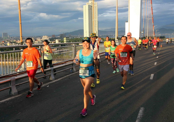 Số vận động viên tranh tài Marathon quốc tế Đà Nẵng 2018 tăng đột biến ảnh 1