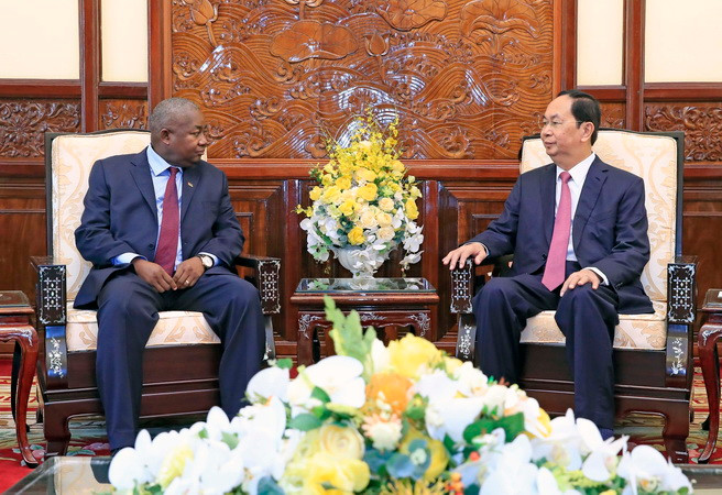 Chủ tịch nước tiếp các Đại sứ UAE, Mozambique, Hàn Quốc trình Quốc thư ảnh 2