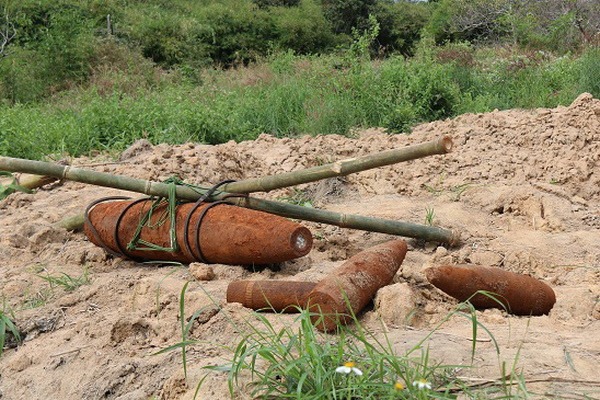 Công binh Đắk Lắk xử lý thành công hầm đạn pháo trong khu dân cư ảnh 1