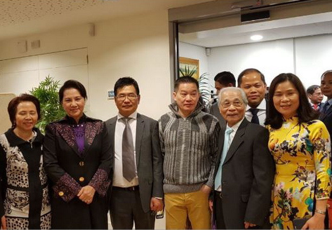 Người con đất Việt tại Xứ sở hoa Tulip luôn hướng về quê hương ảnh 1