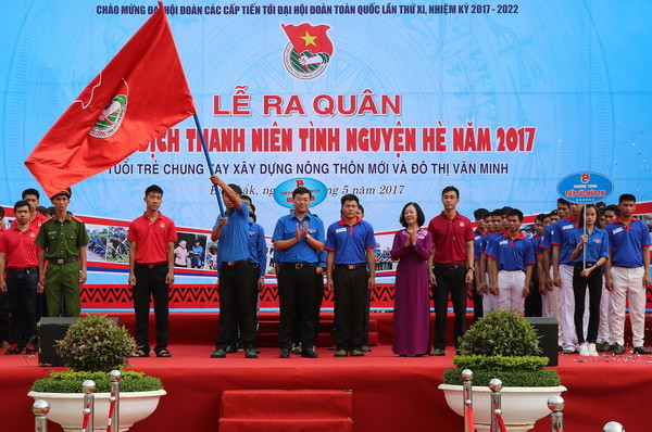 Ra quân Chiến dịch Thanh niên tình nguyện Hè năm 2017 ảnh 1