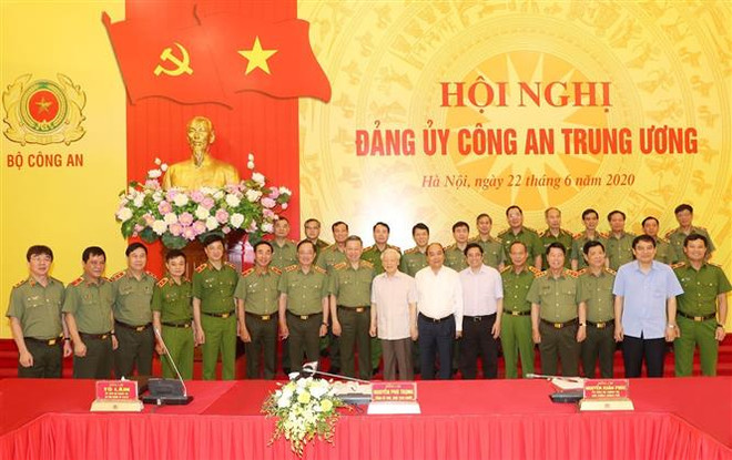 Tổng Bí thư, Chủ tịch nước: Chuẩn bị tốt Đại hội Đảng bộ Công an ảnh 1