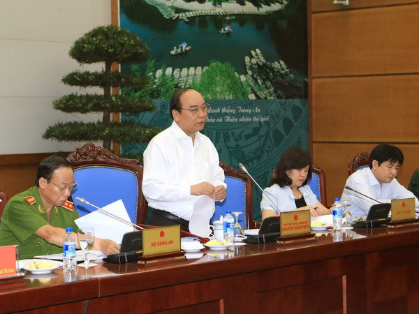 Phó Thủ tướng Nguyễn Xuân Phúc chủ trì xét duyệt hồ sơ đề nghị đặc xá ảnh 1