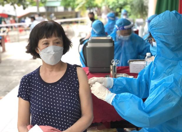 Việt Nam ghi nhận 5.490 ca mắc mới COVID-19, 28.857 ca khỏi bệnh ảnh 2