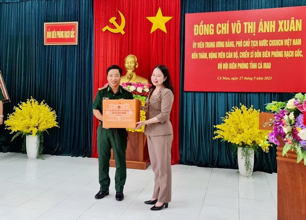 Đồn Biên phòng Rạch Gốc luôn chắc tay súng bảo vệ chủ quyền biên giới ảnh 1