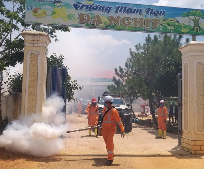 Chấn chỉnh công tác quản lý báo cáo chuyên môn liên quan đến COVID-19 ảnh 1