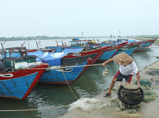 Áp thấp nhiệt đới có khả năng mạnh lên thành bão trong 24 giờ tới ảnh 1