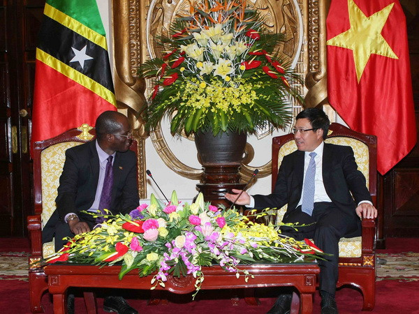Bộ trưởng Ngoại giao Saint Kitts and Nevis thăm Việt Nam ảnh 2