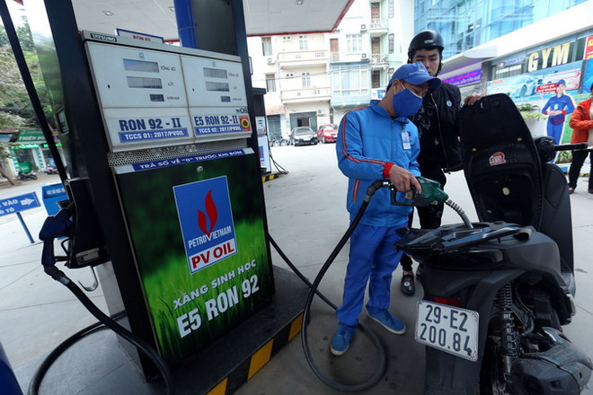 Người tiêu dùng đón nhận tích cực sản phẩm xăng sinh học ảnh 1