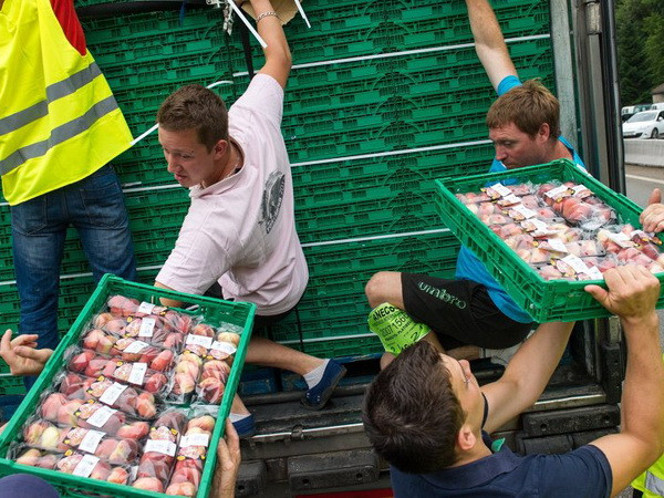 Nga ban hành sắc lệnh tiêu hủy hàng hóa nhập khẩu trái phép ảnh 1