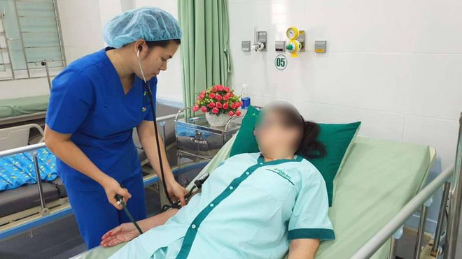 Cứu thành công nữ du khách Australia bị ngộ độc thuốc Paracetamol ảnh 1