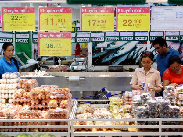 Rộn ràng các hoạt động vui chơi, mua sắm trong dịp nghỉ lễ ảnh 1