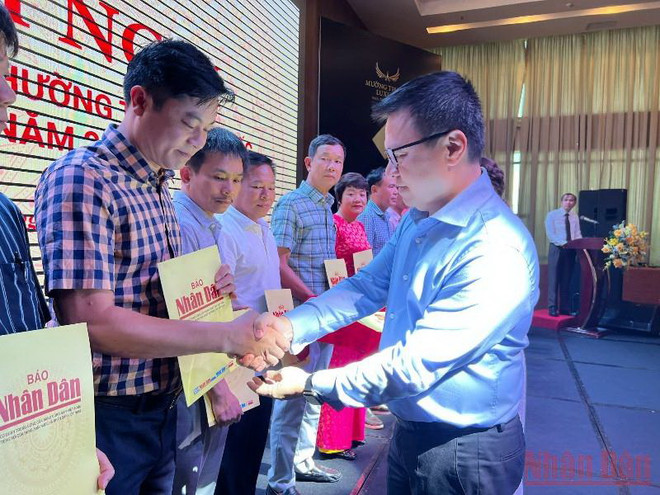 Quản lý tốt phóng viên cơ quan báo chí thường trú tại địa phương ảnh 1