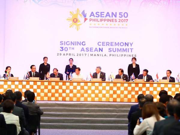 Hội nghị cấp cao ASEAN kết thúc mà chưa ra được tuyên bố chung ảnh 1