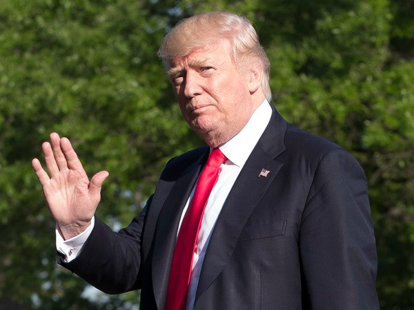 Người dân Mỹ biểu tình phản đối chính sách môi trường của ông Trump ảnh 1