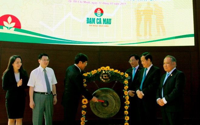 Đạm Cà Mau niêm yết trên HoSE với giá 14.500 đồng một cổ phiếu ảnh 1