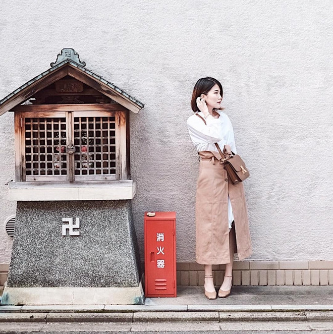 Mix đồ giao mùa ngọt ngào như các quý cô thời trang Việt ảnh 7