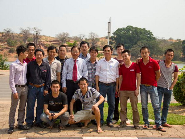 Đại sứ quán tại Angola thăm và làm việc với cộng đồng người Việt ảnh 4