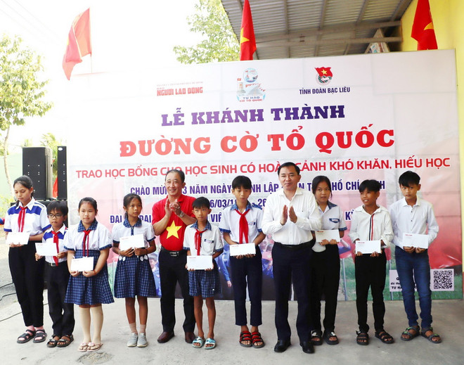 ttxvn_hoc bong Bac Lieu.jpg