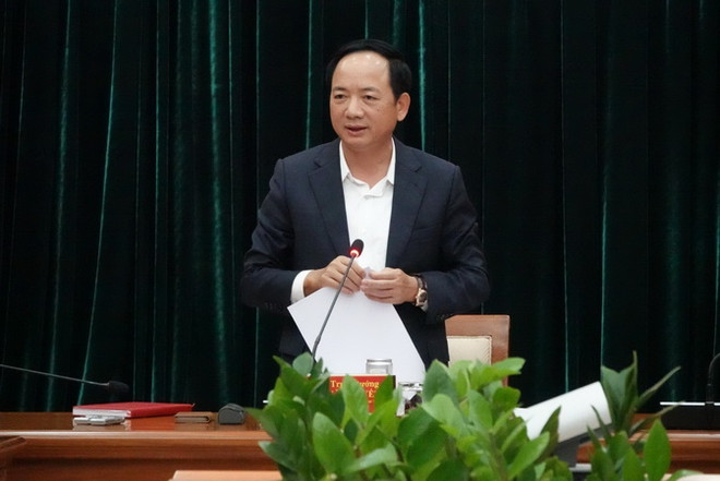 Ông Trịnh Văn Quyết, Ủy viên Trung ương Đảng, Phó Chủ nhiệm Tổng cục Chính trị Quân đội Nhân dân Việt Nam, Thành viên Ban Chỉ đạo, Trưởng đoàn công tác phát biểu tại buổi làm việc. (Ảnh: Anh Tuấn/TTXVN) Đội ngũ trí thức có nhiều đóng góp cho sự phát triển của TP.HCM ảnh 2